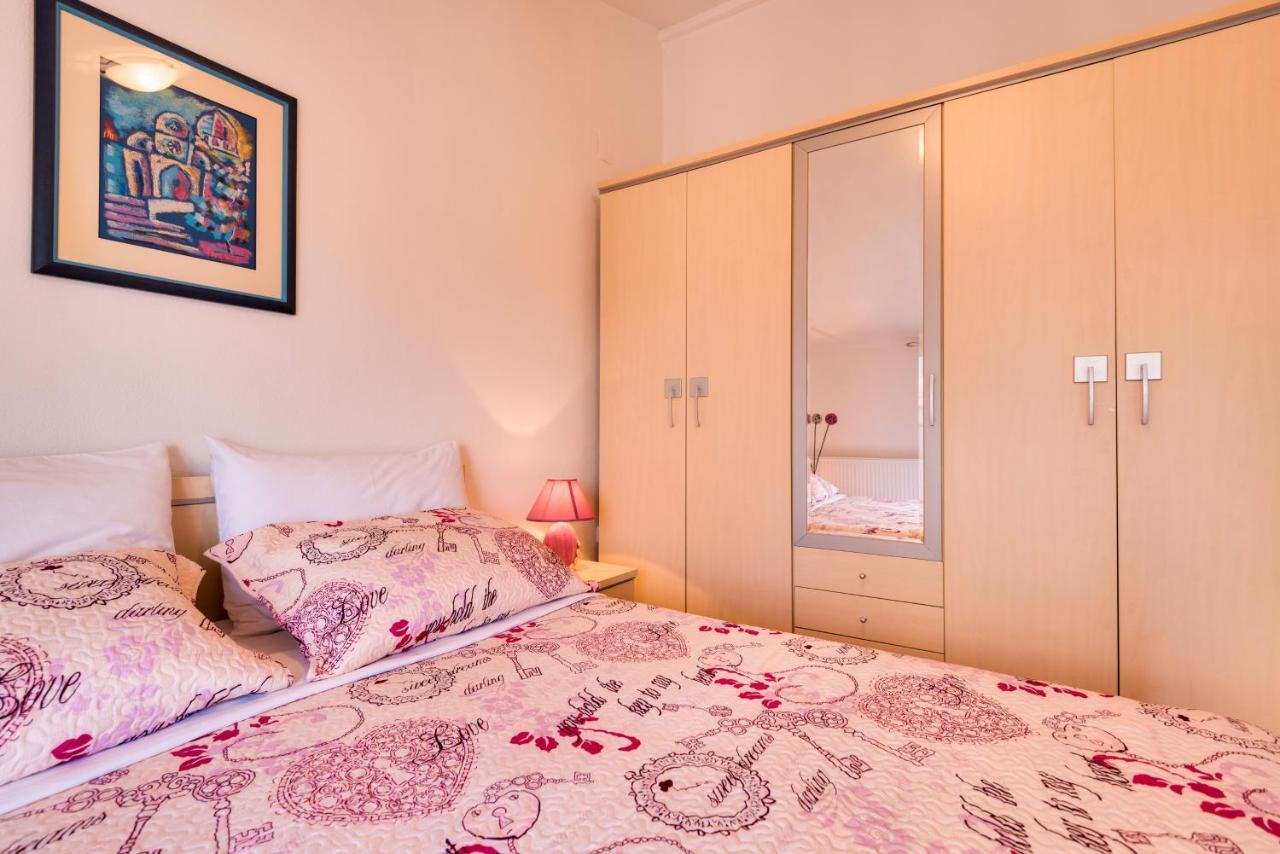 Apartment Saint Michael Sibenik Bagian luar foto