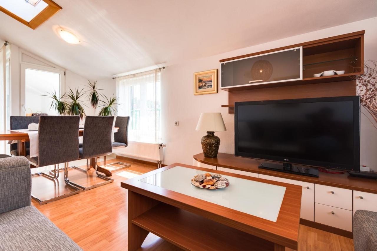 Apartment Saint Michael Sibenik Bagian luar foto