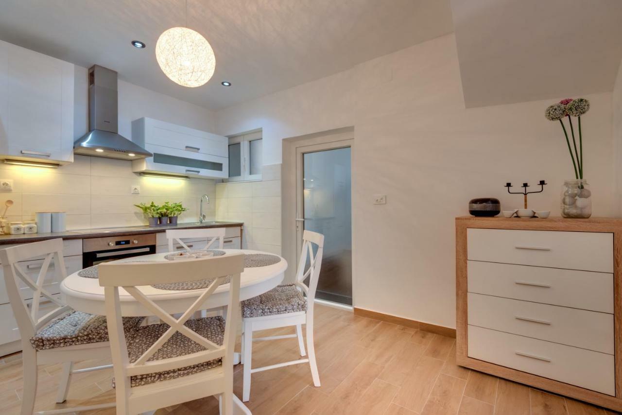 Apartment Saint Michael Sibenik Bagian luar foto