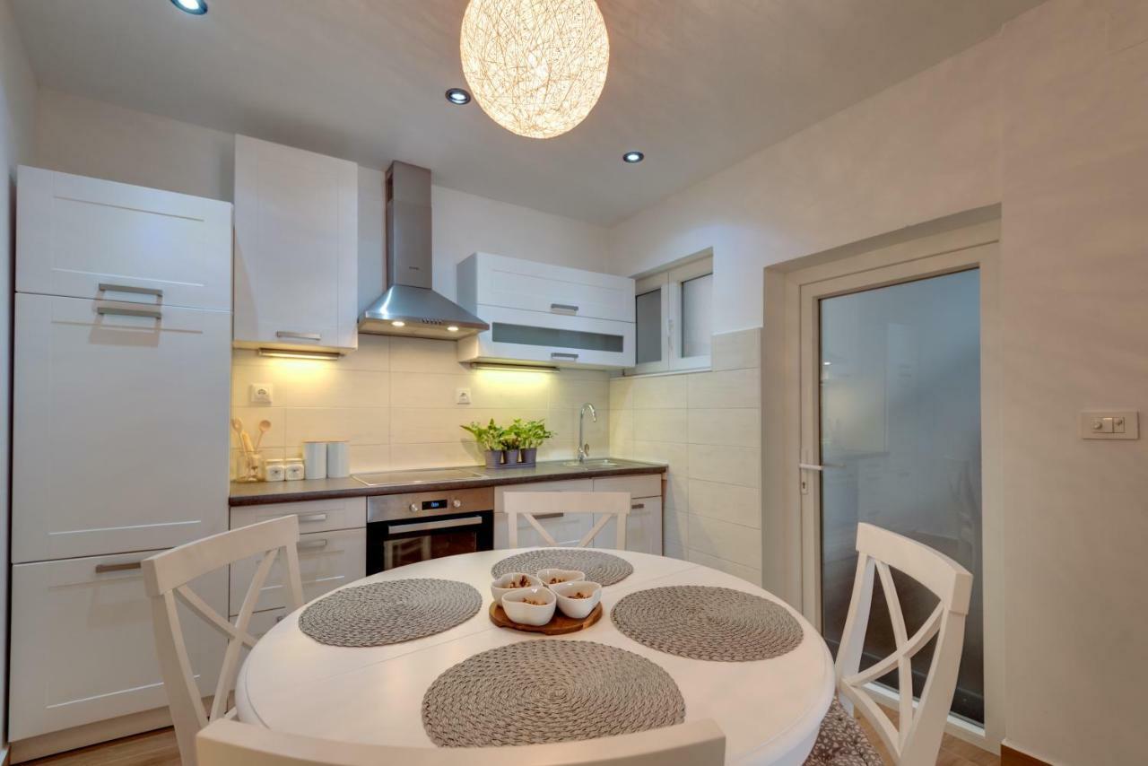 Apartment Saint Michael Sibenik Bagian luar foto